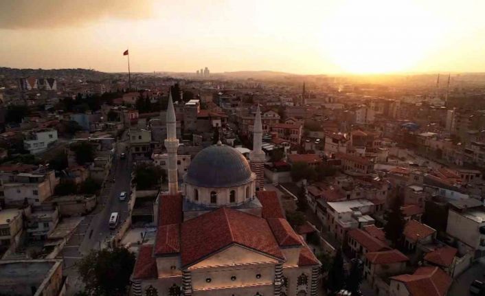 Gaziantep’teki tarihi Kurtuluş Camii ihtişamıyla hayran bırakıyor