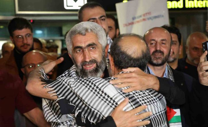 Gazze filosu aktivisti Akılotu: "İsrail’de Türk pasaportu taşıyan çifte vatandaşlar askerlik yapıyor"