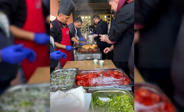 Gazze için hayır çarşısı düzenlediler