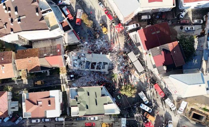 Gebze’de çöken bina havadan görüntülendi