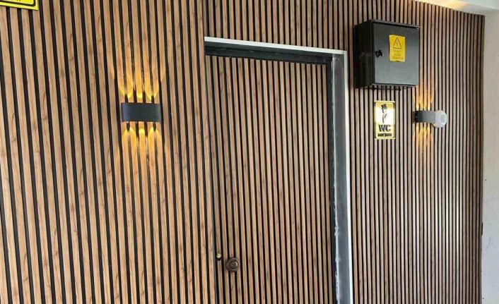 Gediz’de şehir merkezindeki umumi tuvaletler yenileniyor