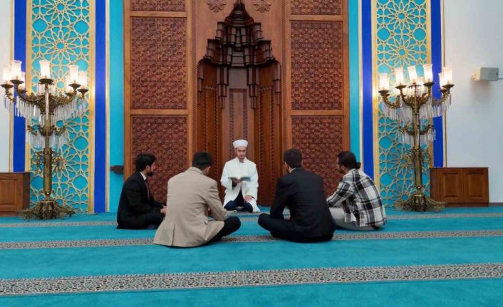 Geleceğin din görevlileri Erzincan’da eğitim alıyor