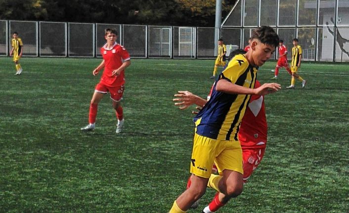 Gelişim Ligi U-16: Talas Belediyespor: 0 - Sivasspor: 4