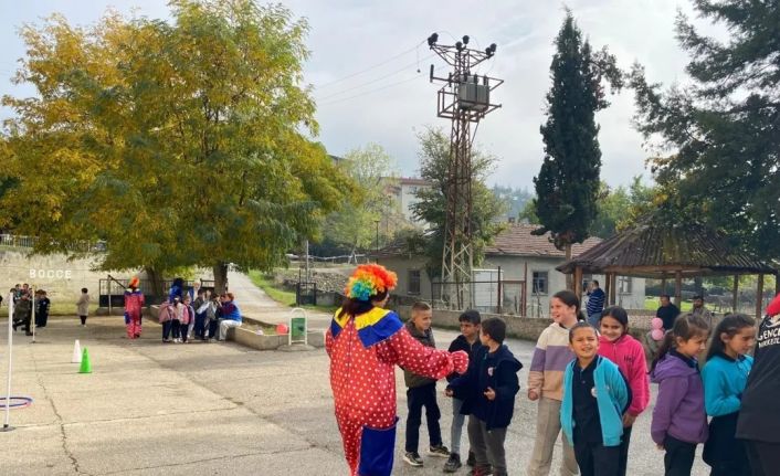 Gençler köy okullarına sevgi, enerji ve üretkenlik taşıdı