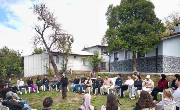 Gençler Nilüfer’in Üçpınar Mahallesi’nde bir araya geldi