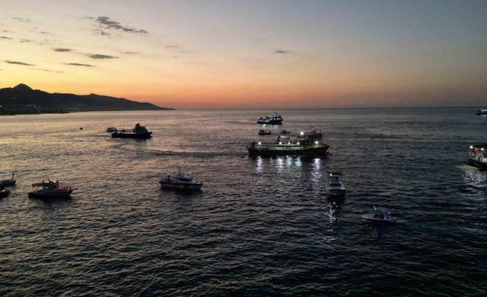 Giresun’da Filistin’e karadan ve denizden destek