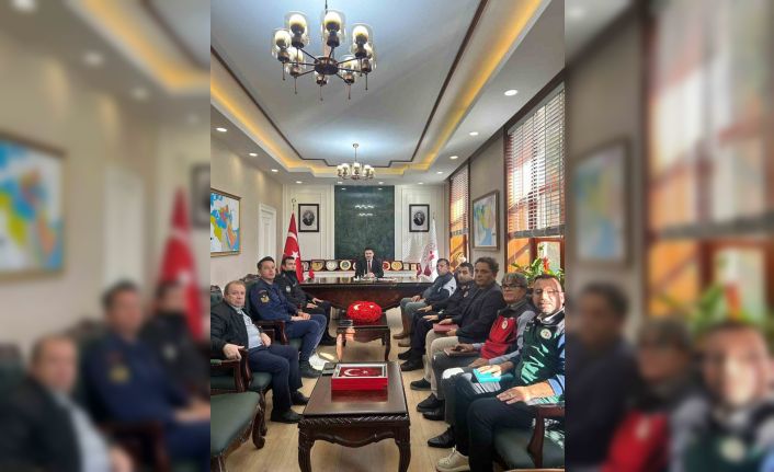 Gökçeada’da yaşanan sel nedeniyle afet ve acil durum toplantısı düzenledi