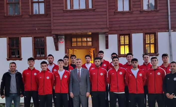 Gölcük’te voleybol heyecanı başlıyor: İlk maç pazar günü
