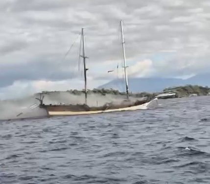 Gulet tekne küle döndü