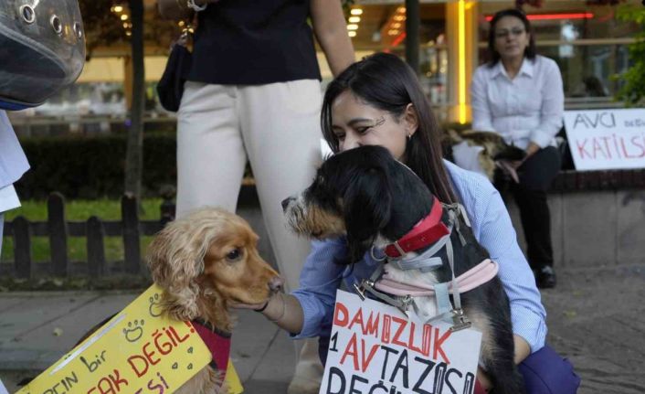 Gümüşhane’de ’Hayvanları Koruma Günü’nde anlamlı yürüyüş