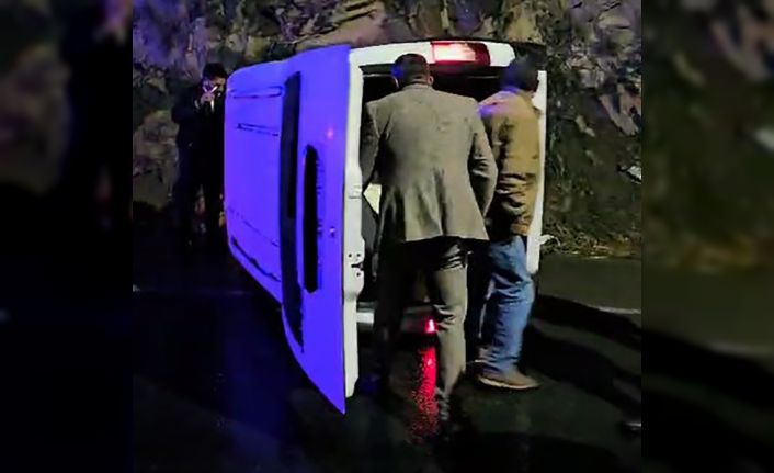 Hakkari tünel girişinde kaza: 1 yaralı