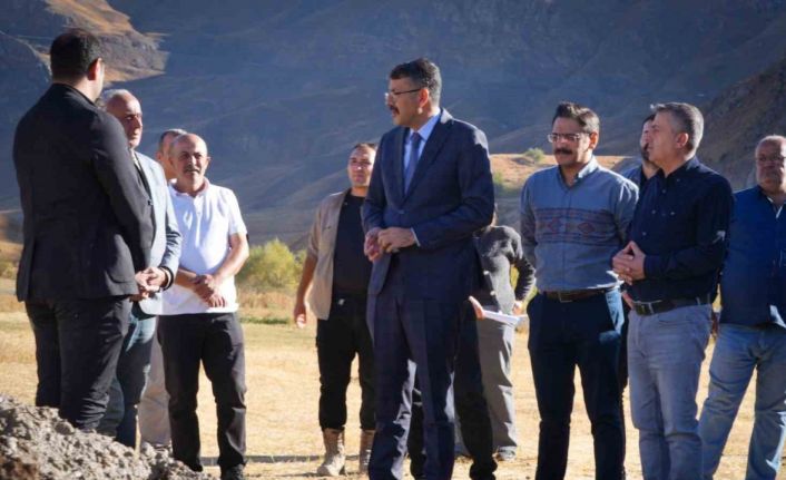 Hakkari’ye yeraltı barajı ve arıtma tesisi müjdesi