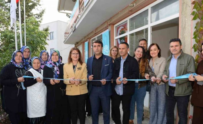 Hasanağa Mahallesi Kadın Yardımlaşma ve Dayanışma Derneği hizmete açıldı