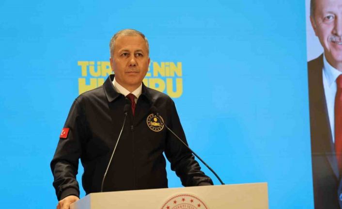 İçişleri Bakanı Ali Yerlikaya, "Türkiye’nin Huzuru Diyarbakır" toplantısına katıldı