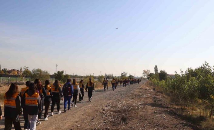 Iğdır’da kayıp Alzheimer hastası için bin kişilik ekip arama çalışmalarına katıldı