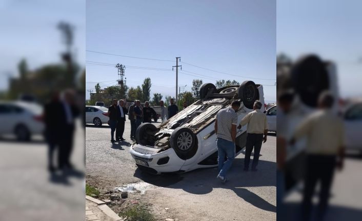 Iğdır’da kaza yapan araç ters döndü