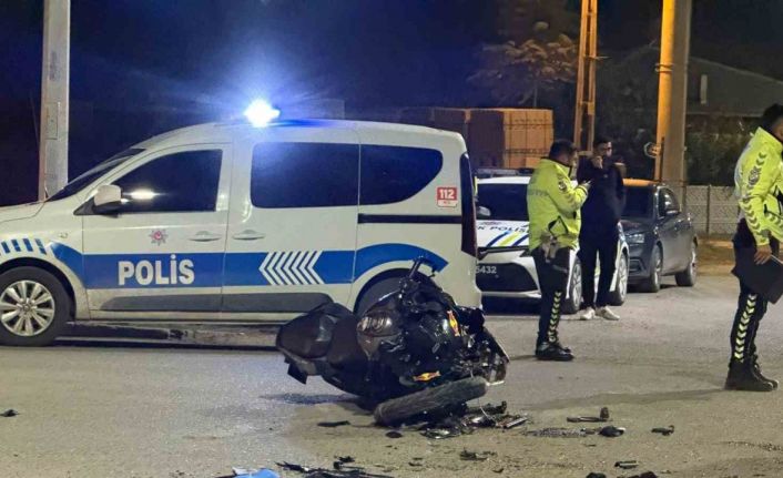 Iğdır’da motosiklet ile otomobil çarpıştı: 2 yaralı