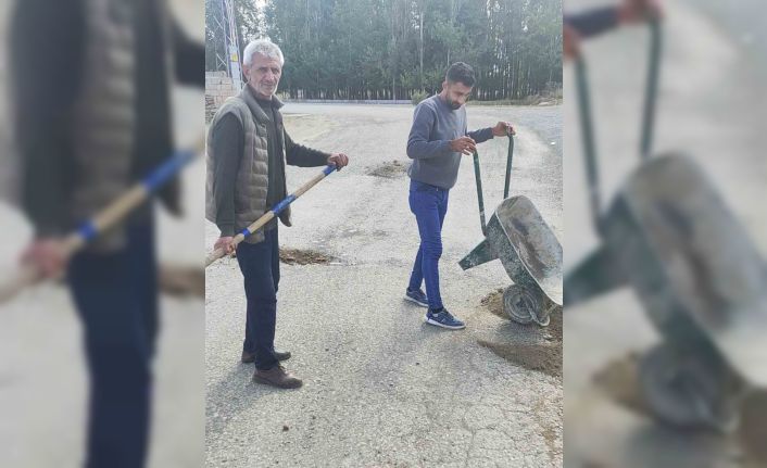Iğdır’da şoförlerinden tepki: "Yollar çukur deryasına döndü"