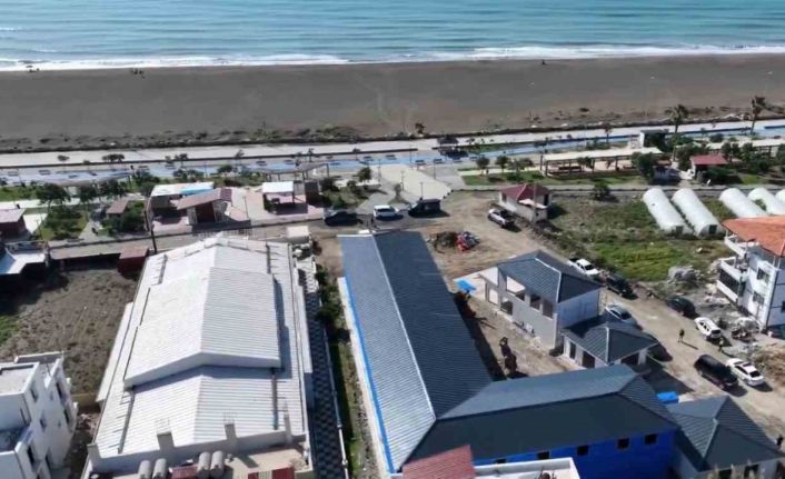 İnşası süren Hatay sörf merkezinin ulusal ve uluslararası sörf şampiyonalarına ev sahipliği yapması hedefleniyor