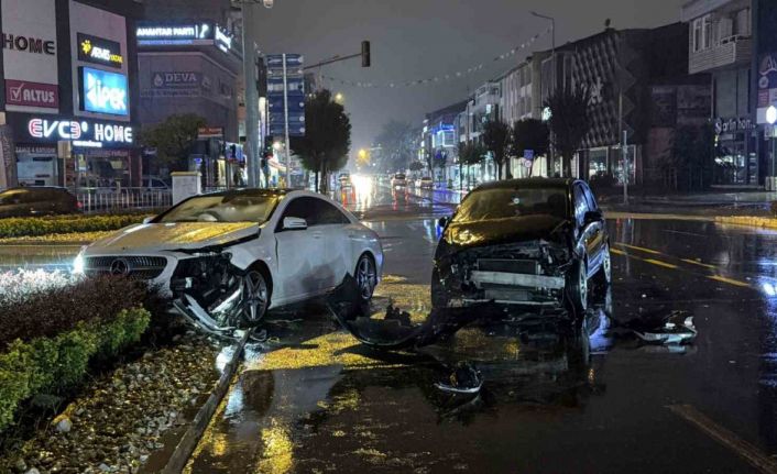 Işık ihlali kazayı beraberinde getirdi
