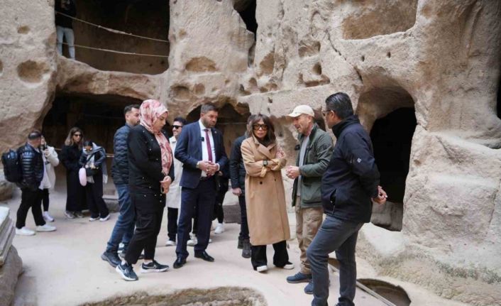 Işın Karaca, Niğdelilere unutulmaz bir gece yaşattı