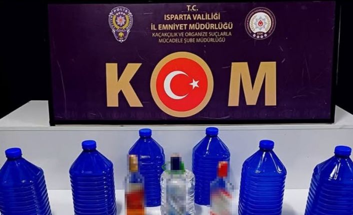Isparta’da 33,5 litre kaçak alkol ve elektronik cihaz yakalandı
