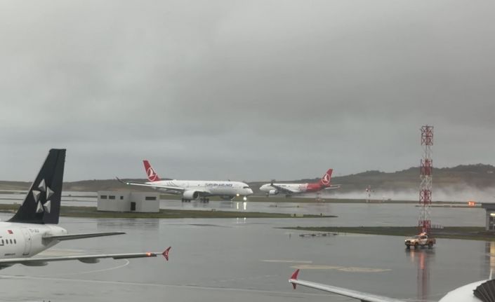 İstanbul Havalimanı’nda yağmur