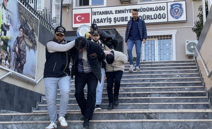 İstanbul’da turistin parasını "tırnakçılık" yöntemiyle çaldılar