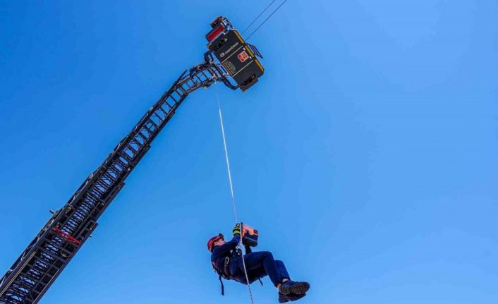 İtfaiye Haftası çeşitli etkinliklerle kutlandı