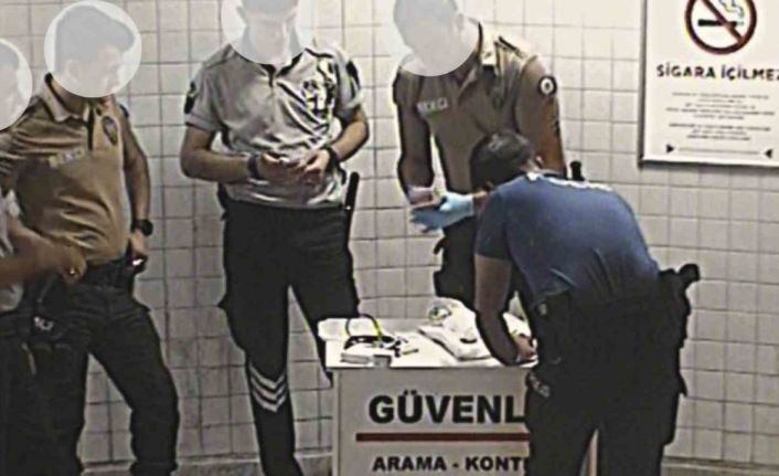 İZBAN’da unutulan para sahibini bekliyor