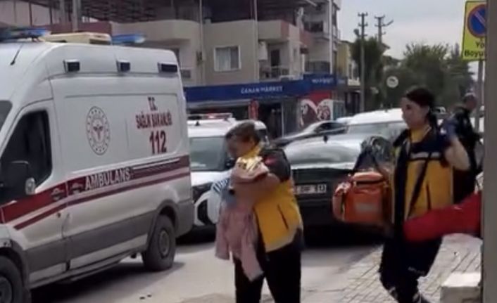 İzmir’de camii avlusunda bebek bulundu