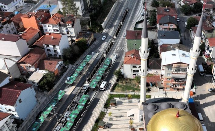 İzmit Başaran Camii meydanı yenilendi