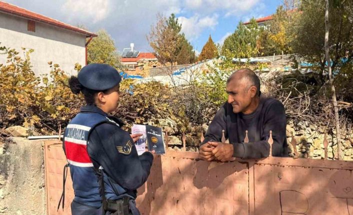 Jandarma Bayat’ta kadına şiddetle mücadeleyi anlattı