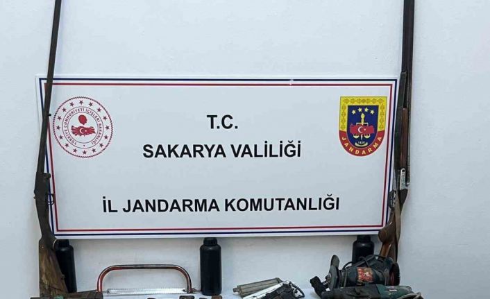 Jandarma kaçakçılığa geçit vermiyor