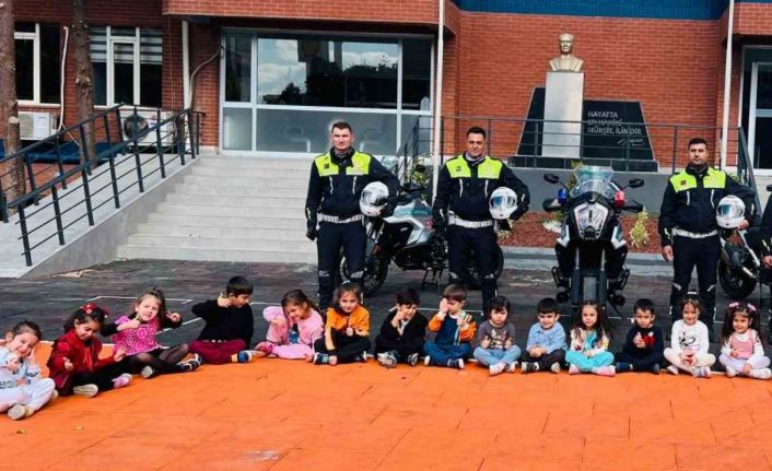 Jandarmadan 73 öğrenciye güvenli trafik eğitimi