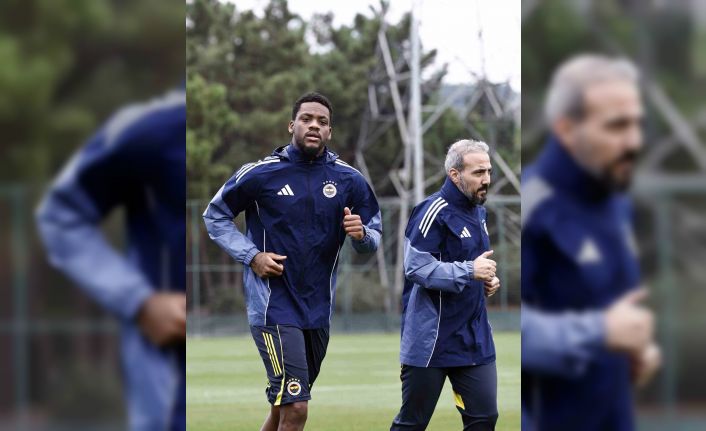 Jhon Duran, bireysel saha çalışmalarına başladı