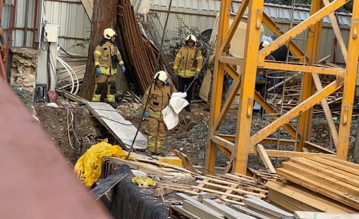 Kadıköy’de inşaattan düşen 60 yaşındaki işçi hayatını kaybetti
