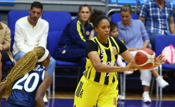 Kadınlar Basketbol Süper Ligi: Fenerbahçe: 71 - Emlak Konut: 53