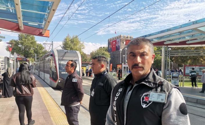 Kahraman güvenlik görevlisi konuştu: "Anlık yapılması gerekeni yaptım"