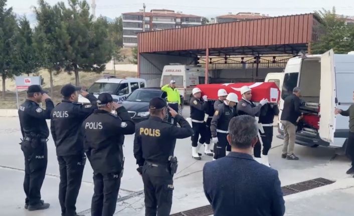 Kalp krizi geçiren polis memuru hayatını kaybetti