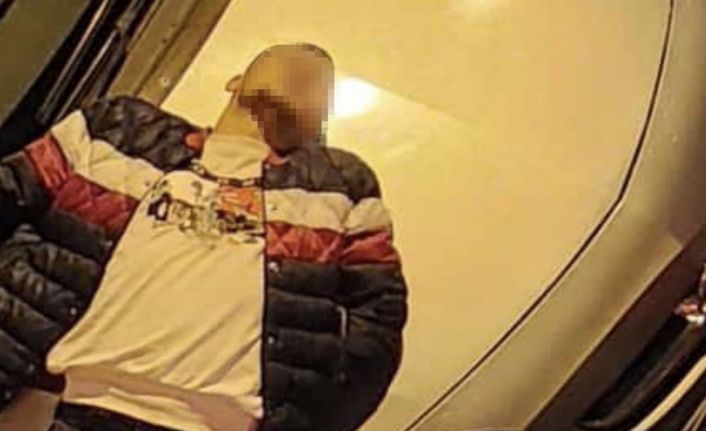 Kapı camını kırıp girdiği avizeci dükkanında uyuya kalınca yakalandı