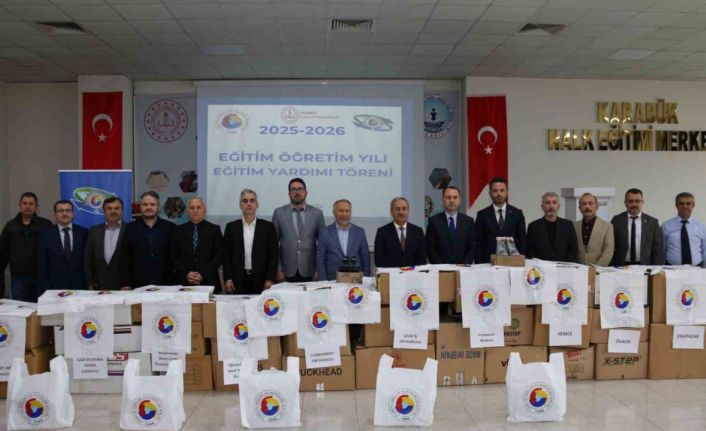 Karabük TSO’dan 294 öğrenciye kışlık bot desteği