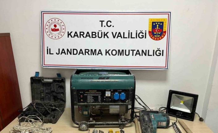 Karabük’te kaçak kazı yapan 4 kişi suçüstü yakalandı