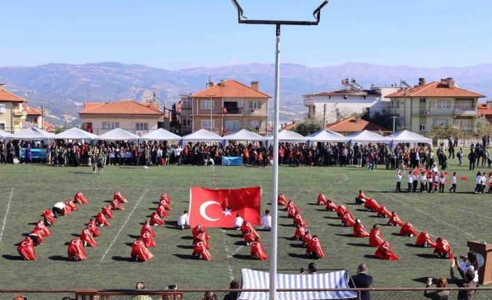 Karacasu’da Cumhuriyet’in 102. yılı coşkuyla kutlandı