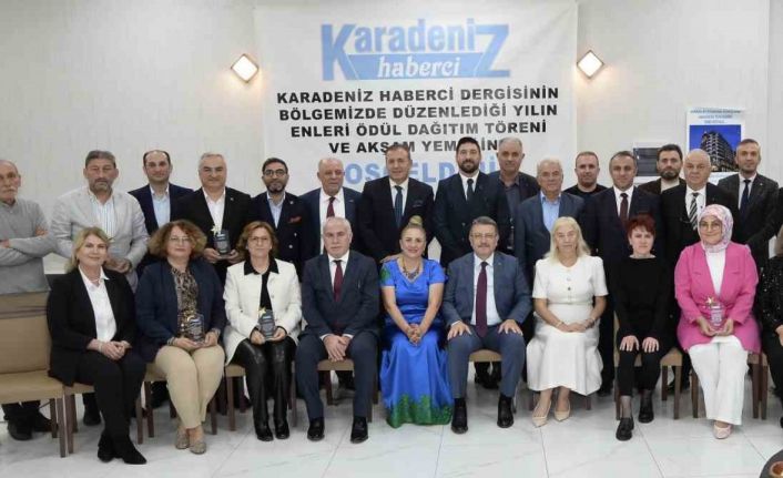 Karadeniz’de Yılın En’leri ödüllerini aldı