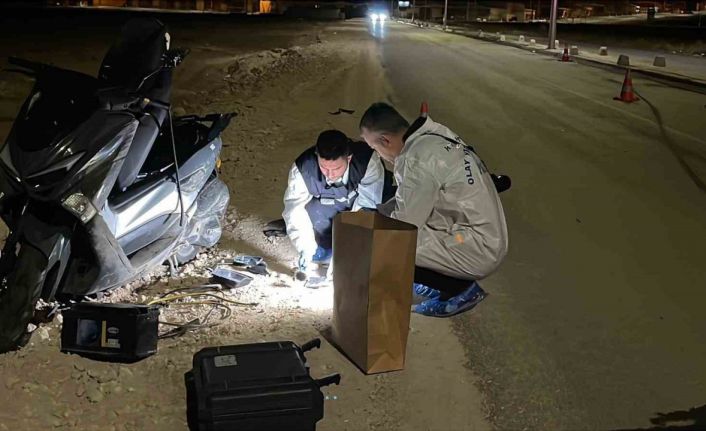 Karaman’da devrilen motosikletin genç sürücüsü ağır yaralandı