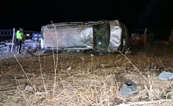 Karaman’da panelvan araç takla attı: 5’i çocuk 7 yaralı