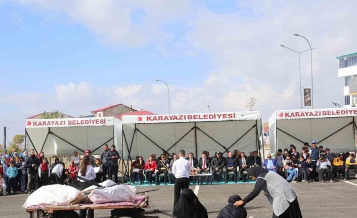 Karayazı’da Cumhuriyet’in 102 yıllık heyecanı