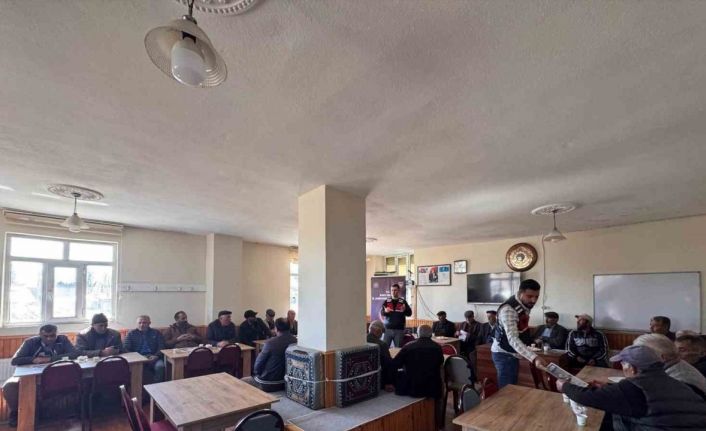 Kars’ta jandarmadan siber farkındalık eğitimi