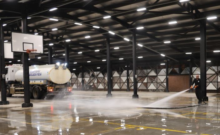 Kartepe’de her pazar sonrası hijyen seferberliği